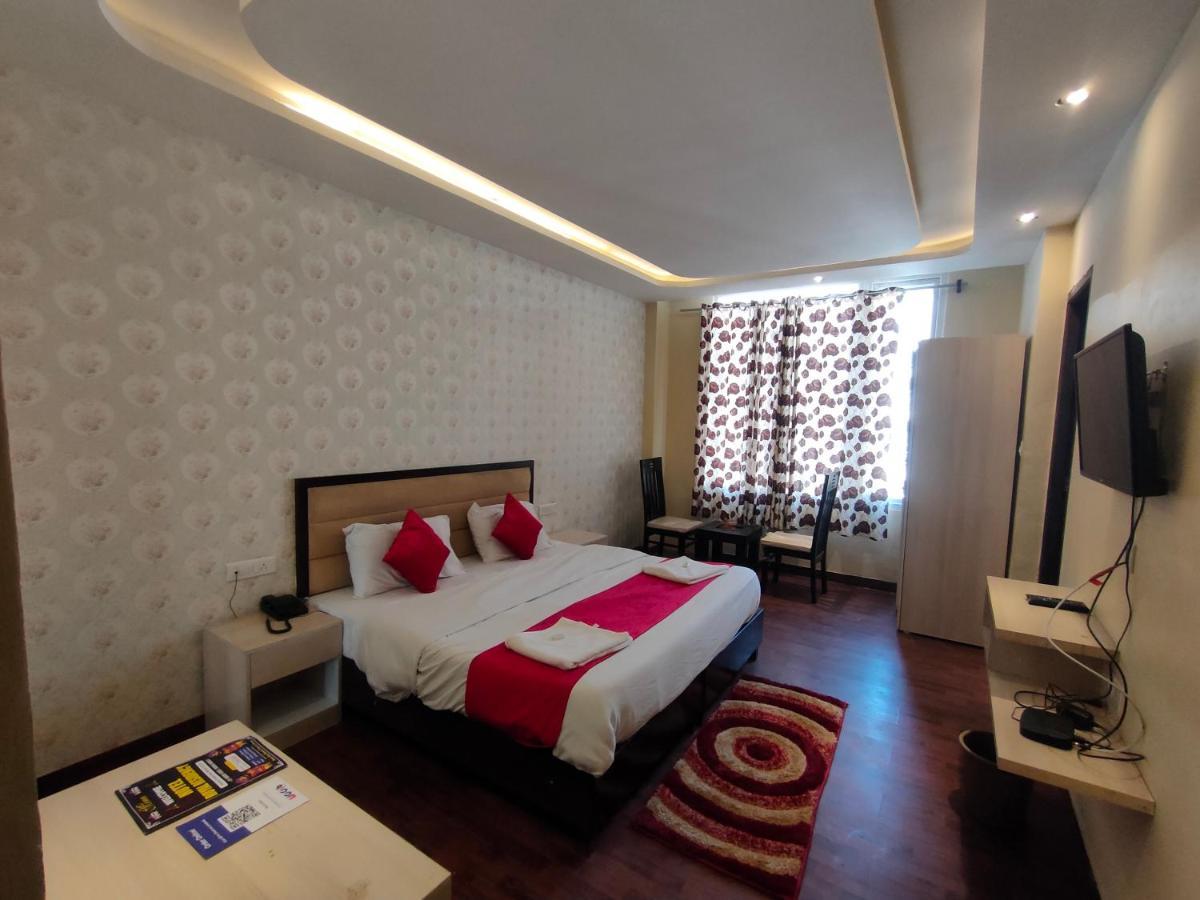 Hotel Royal Residency Manāli Zewnętrze zdjęcie
