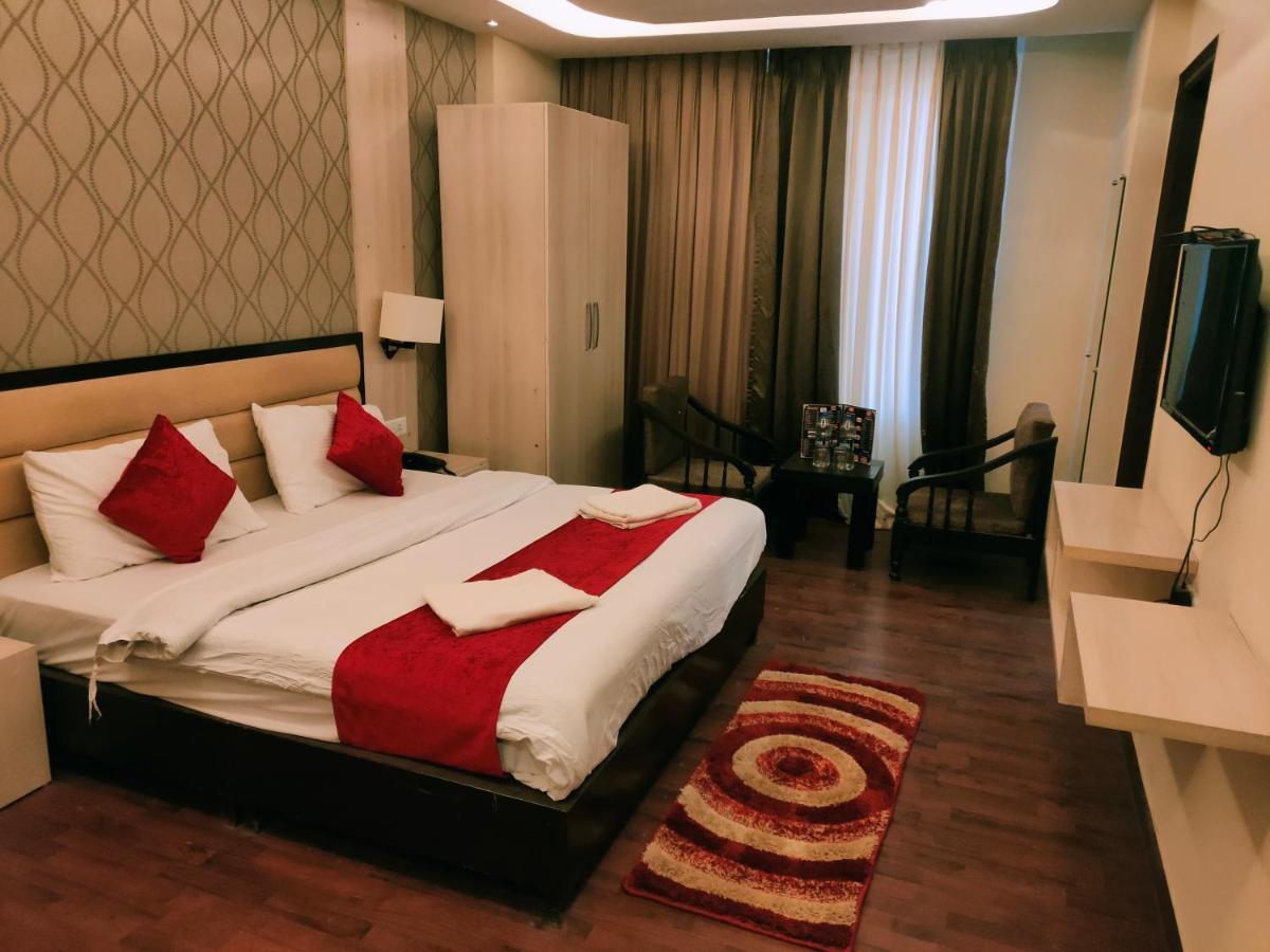 Hotel Royal Residency Manāli Zewnętrze zdjęcie