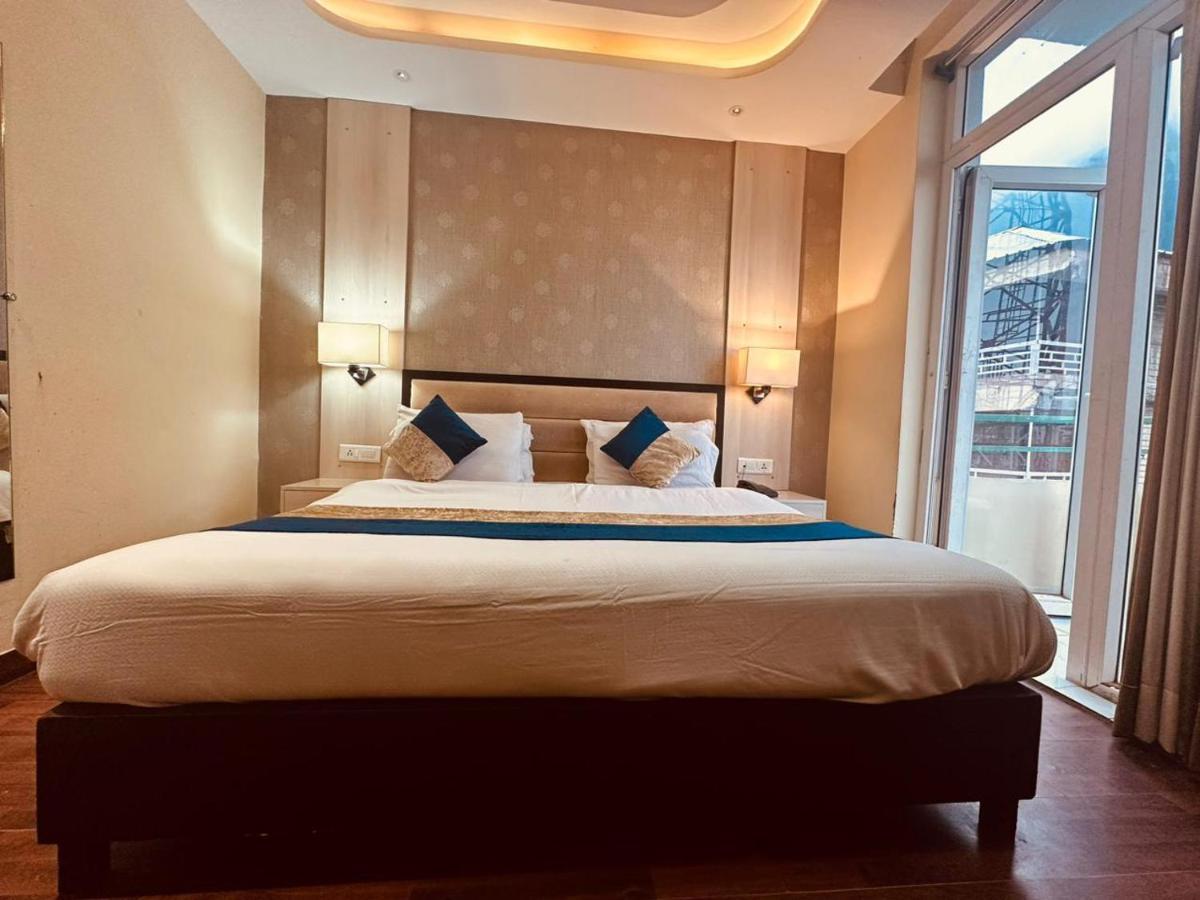 Hotel Royal Residency Manāli Zewnętrze zdjęcie