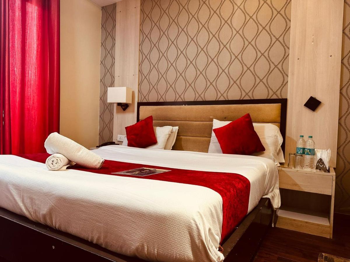 Hotel Royal Residency Manāli Zewnętrze zdjęcie