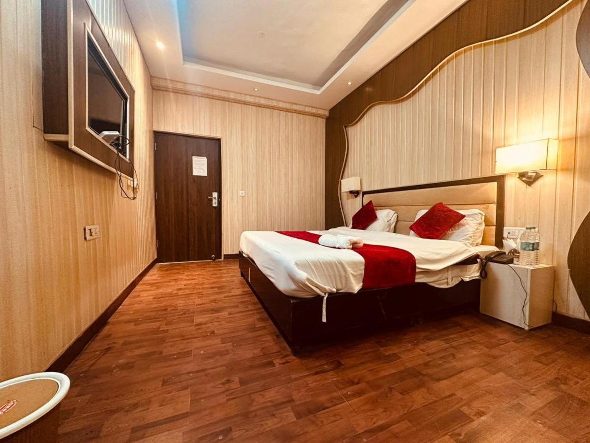 Hotel Royal Residency Manāli Zewnętrze zdjęcie