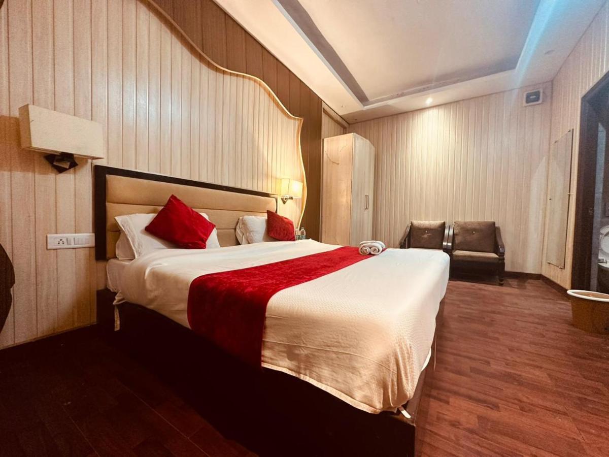 Hotel Royal Residency Manāli Zewnętrze zdjęcie